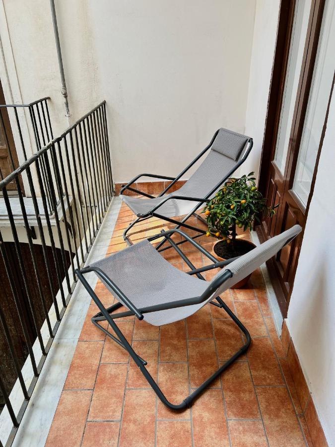 A Ballaro Apartments Палермо Екстериор снимка