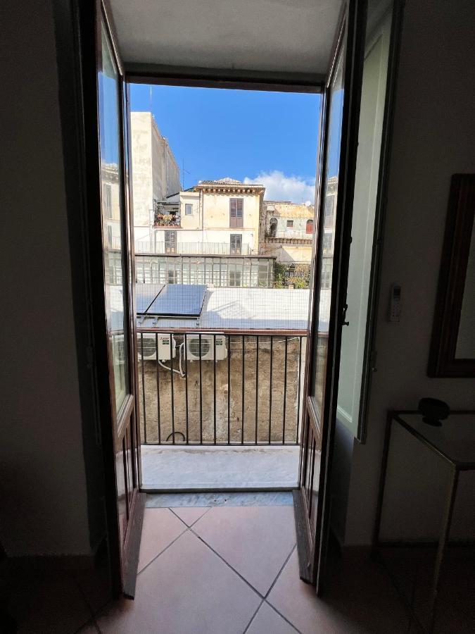 A Ballaro Apartments Палермо Екстериор снимка