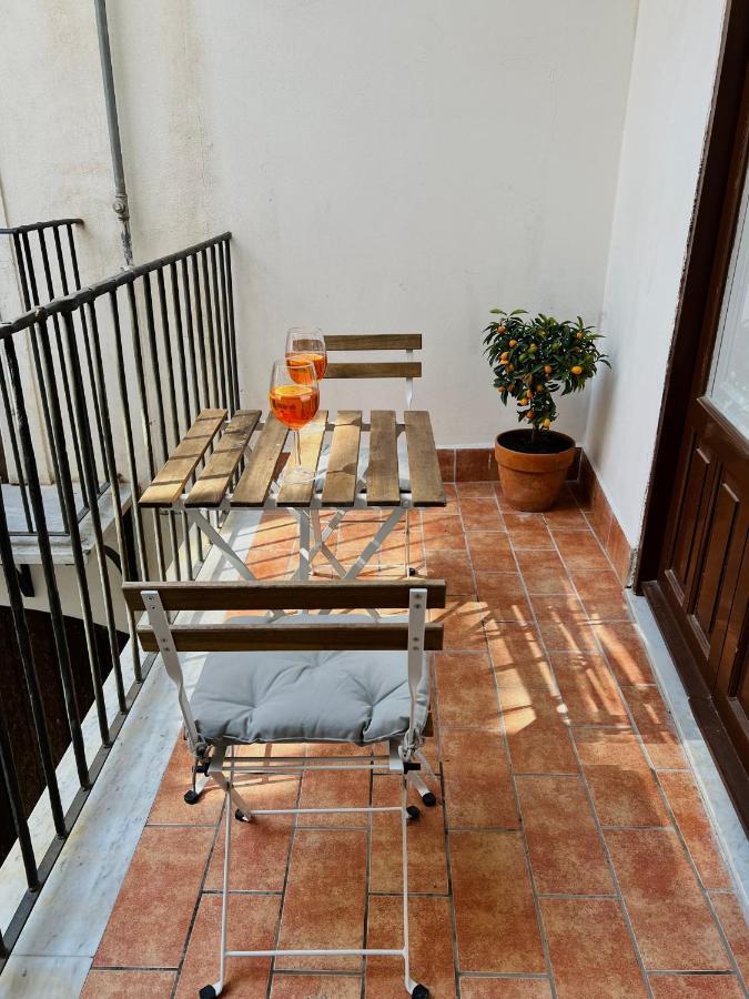 A Ballaro Apartments Палермо Екстериор снимка